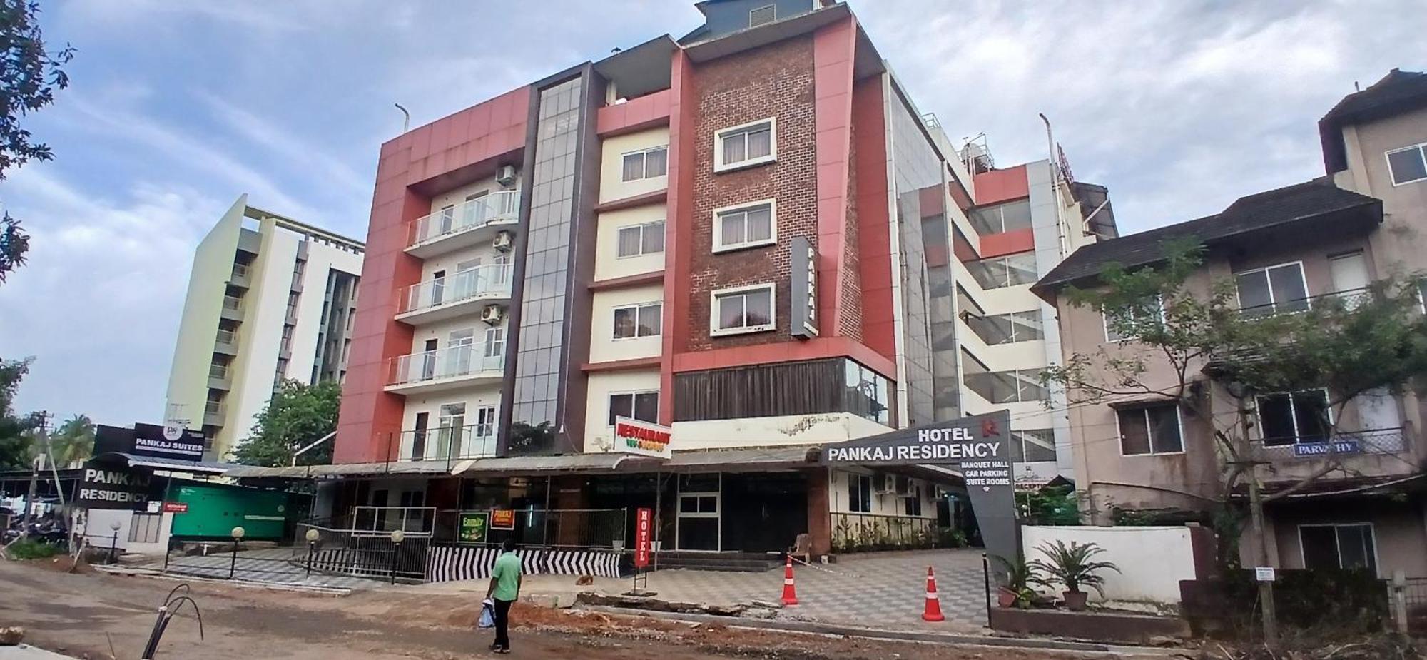 Hotel Pankaj Residency Guruvayur Exterior photo