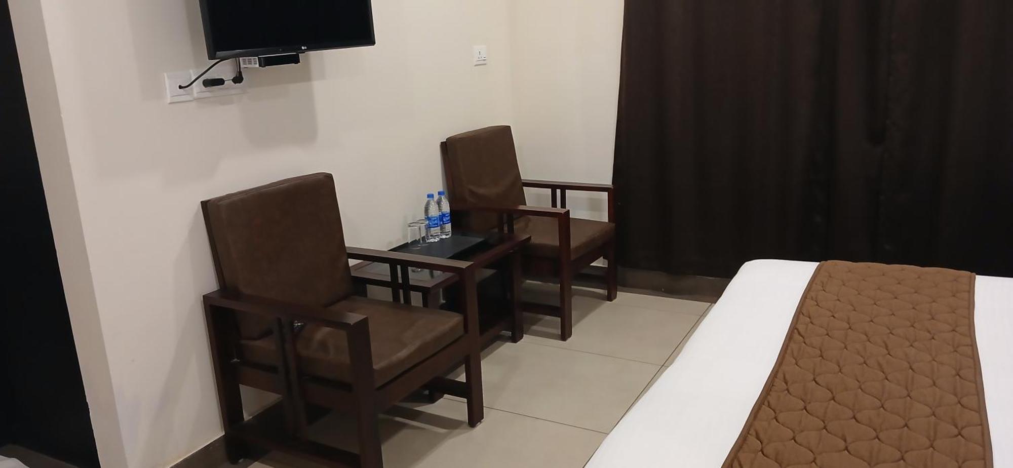 Hotel Pankaj Residency Guruvayur Exterior photo