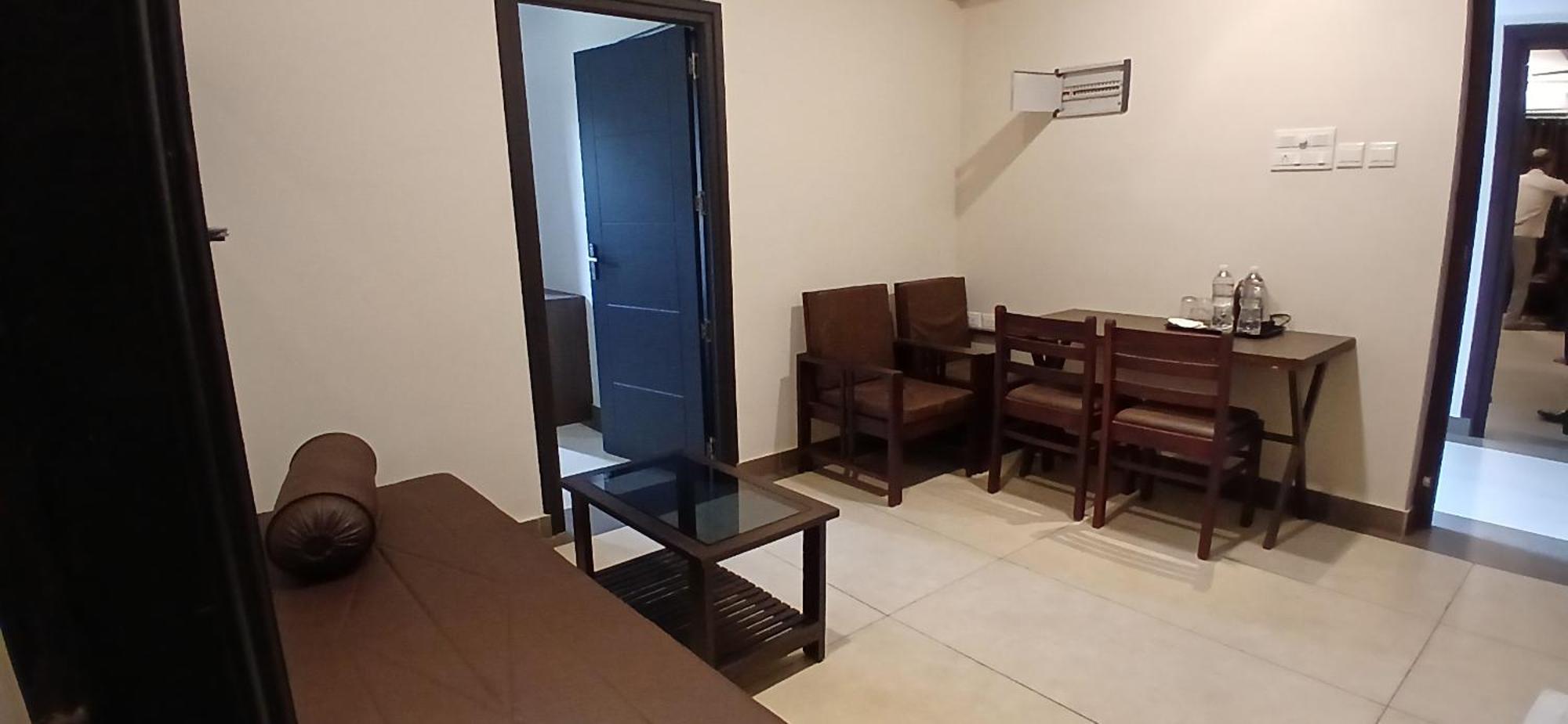 Hotel Pankaj Residency Guruvayur Exterior photo